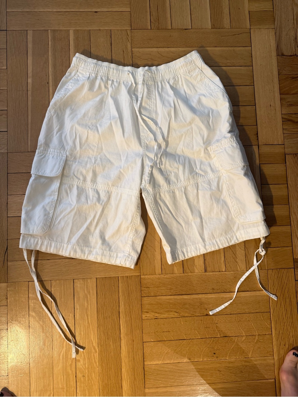 GAP White Elastic Waist Shorts